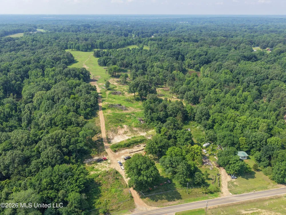 2169 Slocum Road Hernando, MS 38632