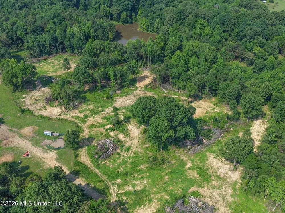 2169 Slocum Road Hernando, MS 38632