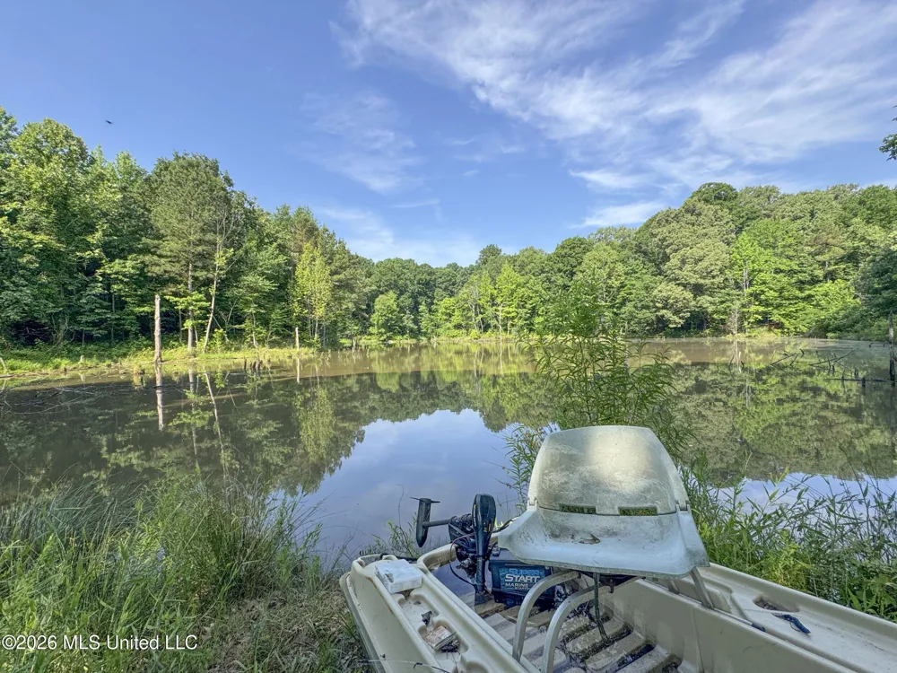 2169 Slocum Road Hernando, MS 38632