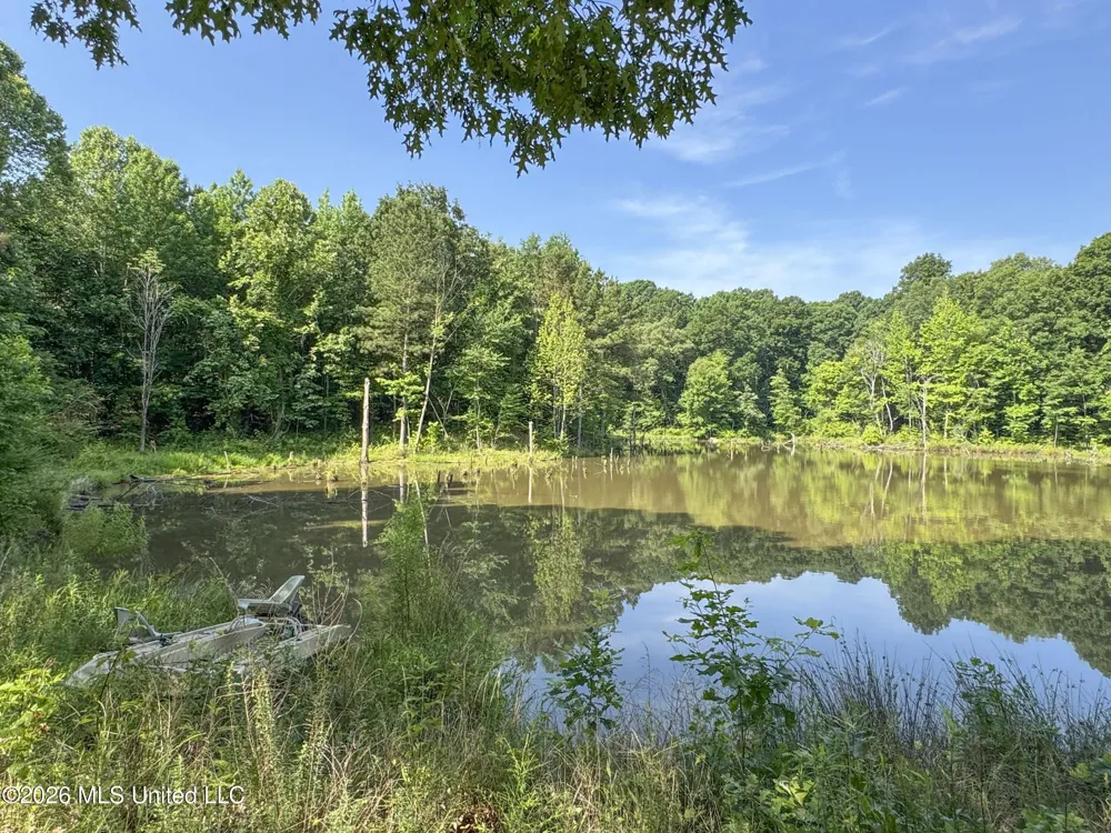 2169 Slocum Road Hernando, MS 38632