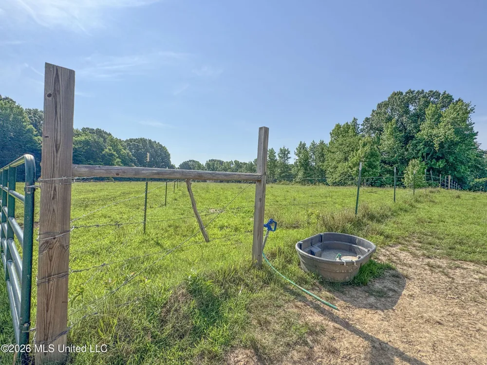2169 Slocum Road Hernando, MS 38632