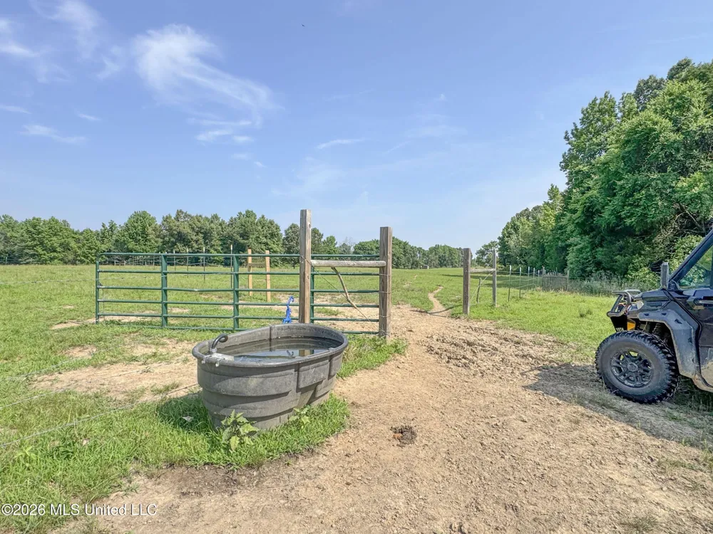 2169 Slocum Road Hernando, MS 38632