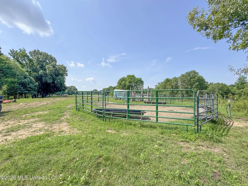 2169 Slocum Road Hernando, MS 38632