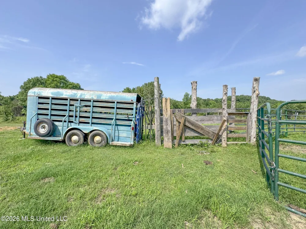 2169 Slocum Road Hernando, MS 38632