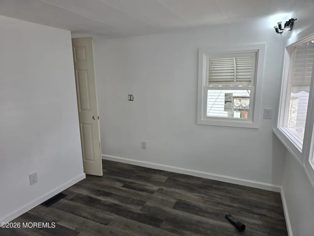 9 Monique Circle Hazlet, NJ 07730