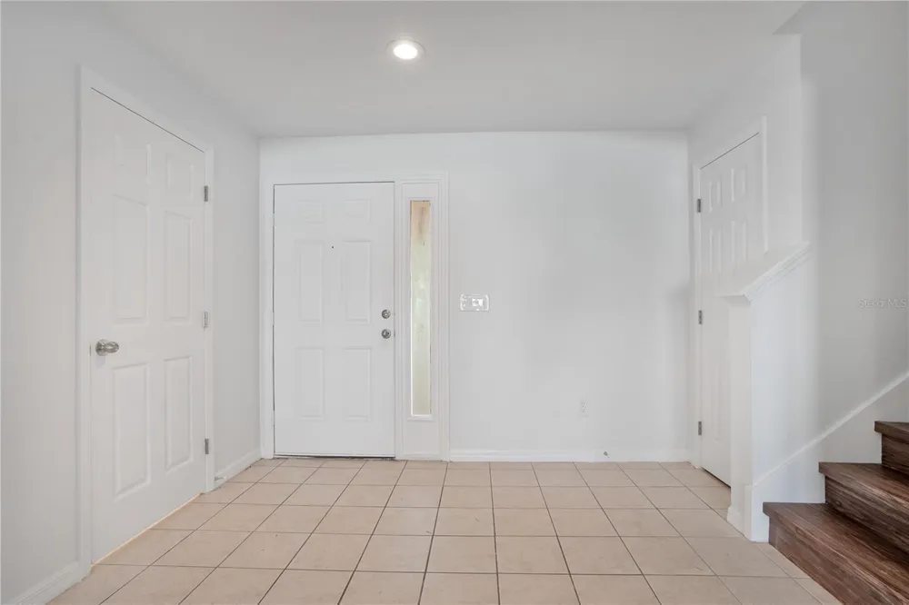 12012 CITRUS LEAF DRIVE Gibsonton, FL 33534