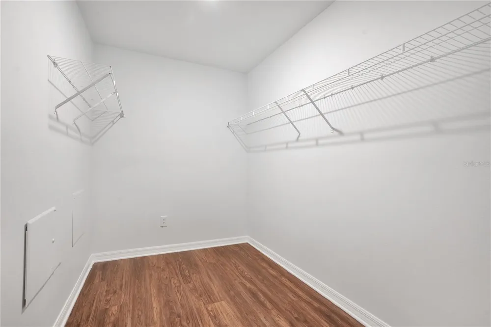 12012 CITRUS LEAF DRIVE Gibsonton, FL 33534