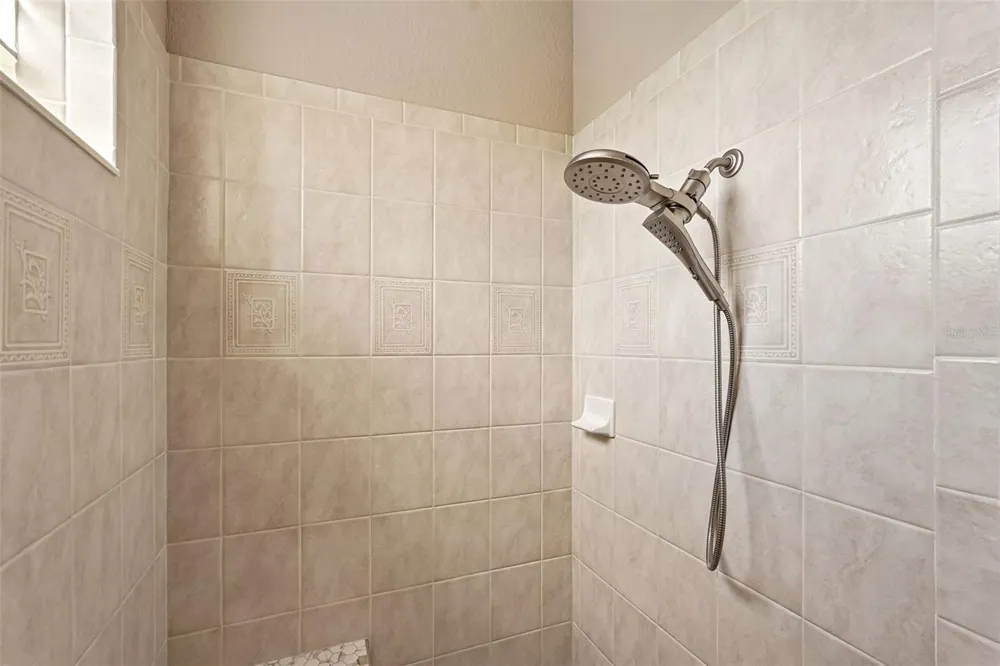 6615 BUTLERS CREST DRIVE Bradenton, FL 34203