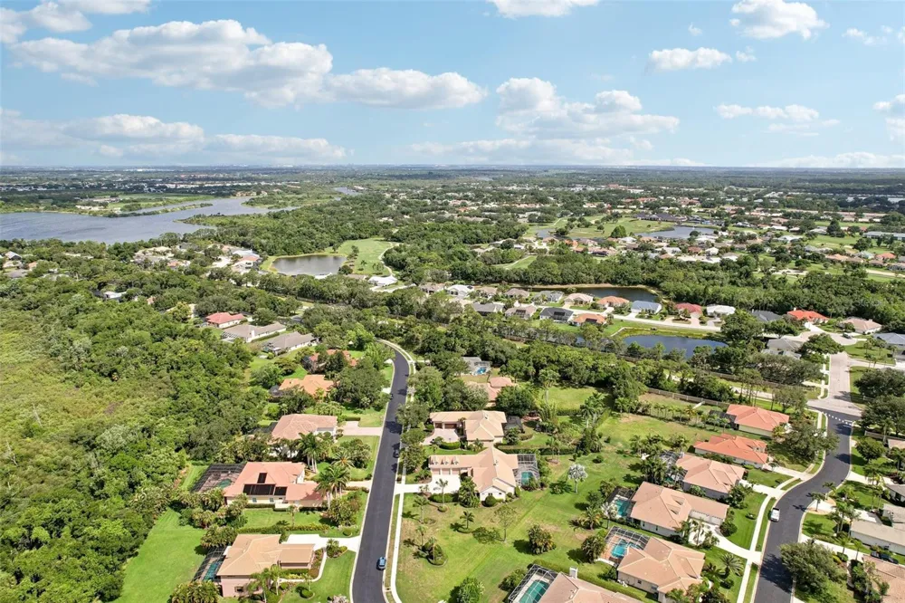 6615 BUTLERS CREST DRIVE Bradenton, FL 34203