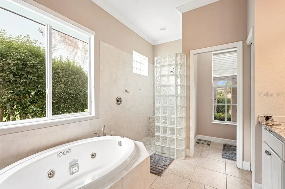 6615 BUTLERS CREST DRIVE Bradenton, FL 34203