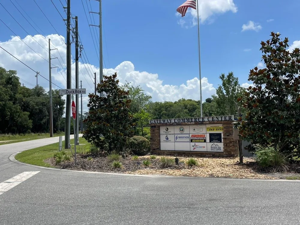1060 DUCK BOX ROAD Umatilla, FL 32784