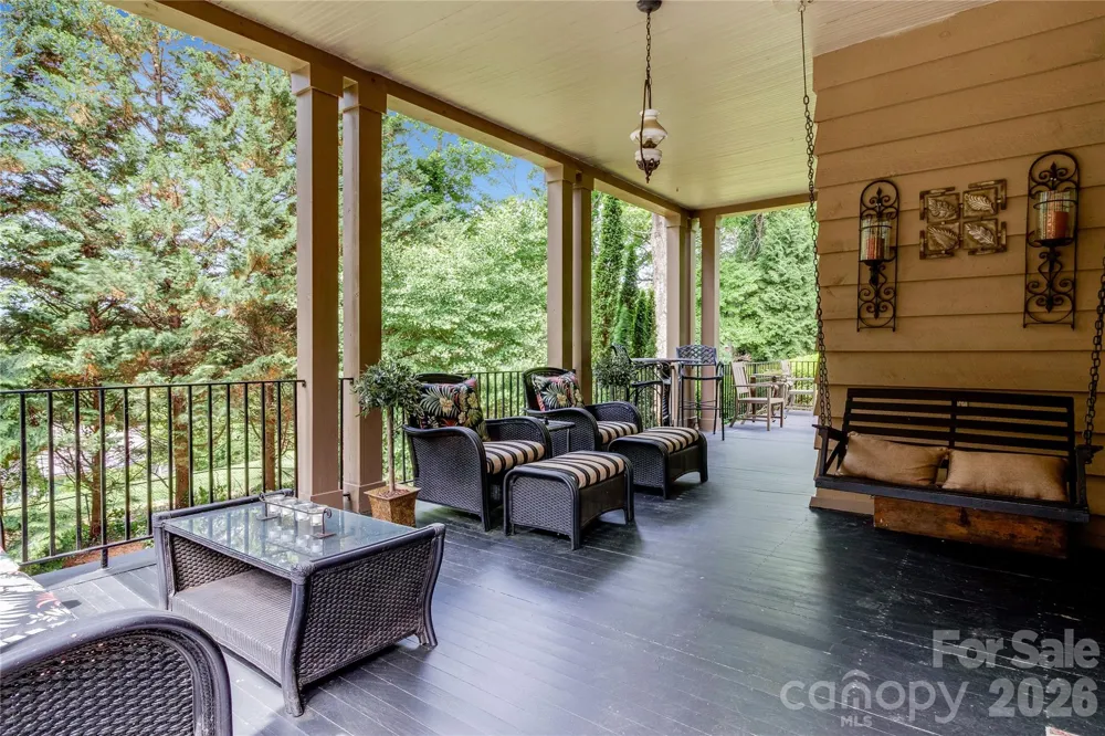 75 Charles Street Saluda, NC 28773