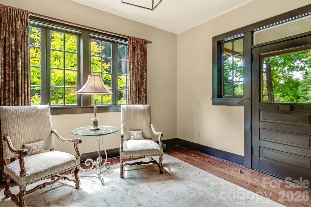75 Charles Street Saluda, NC 28773