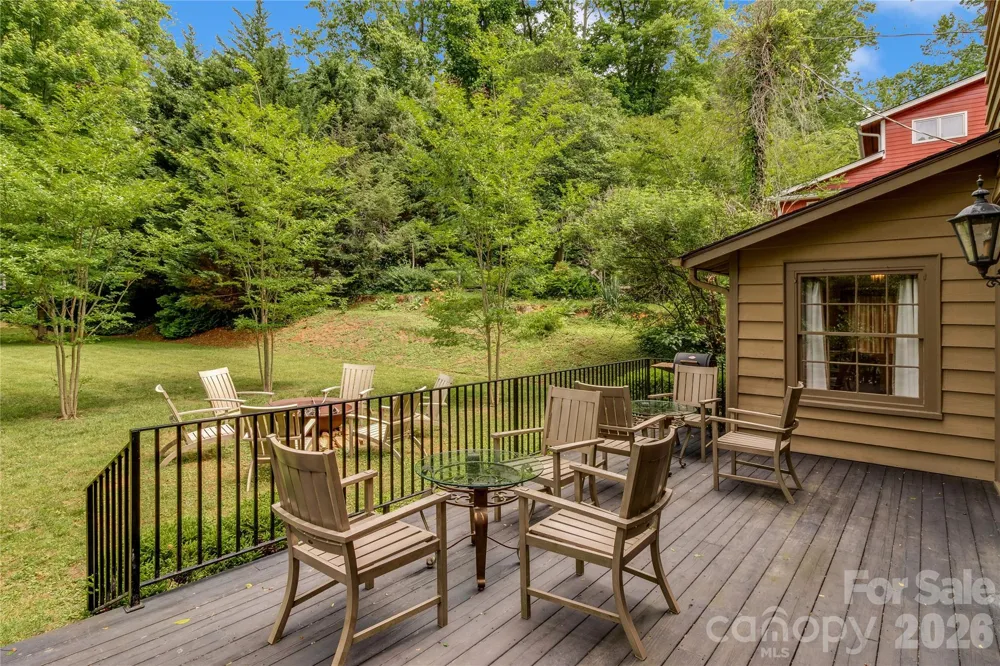 75 Charles Street Saluda, NC 28773