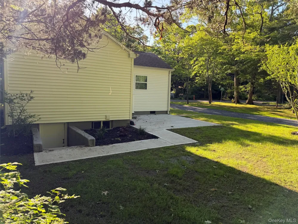 40 Fulton Avenue Mastic, NY 11950