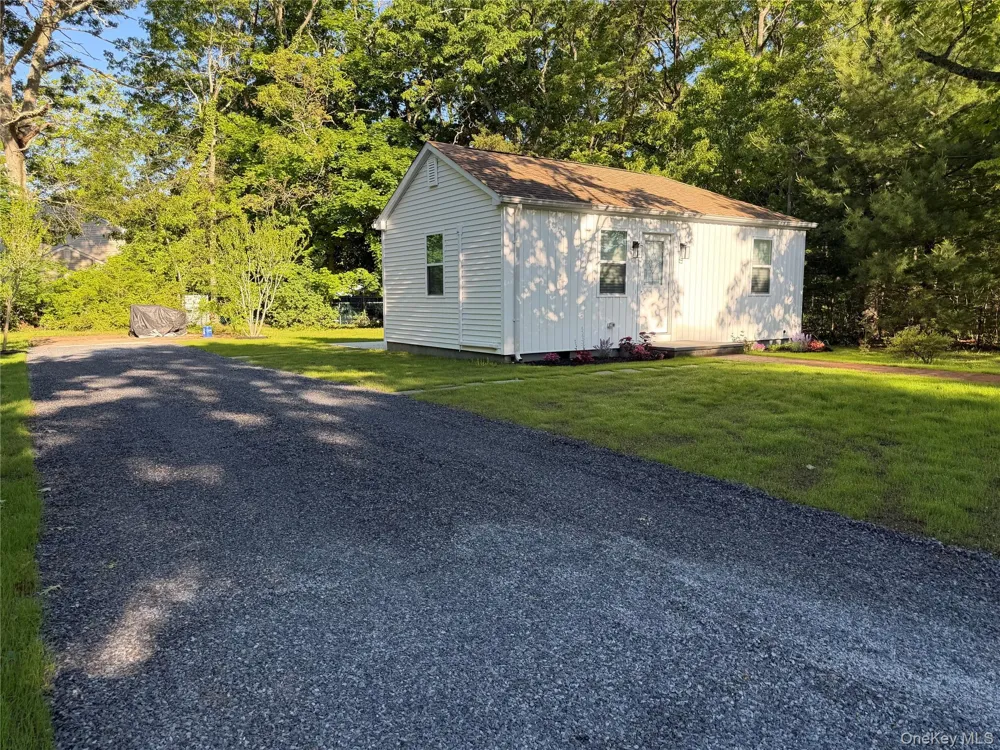 40 Fulton Avenue Mastic, NY 11950
