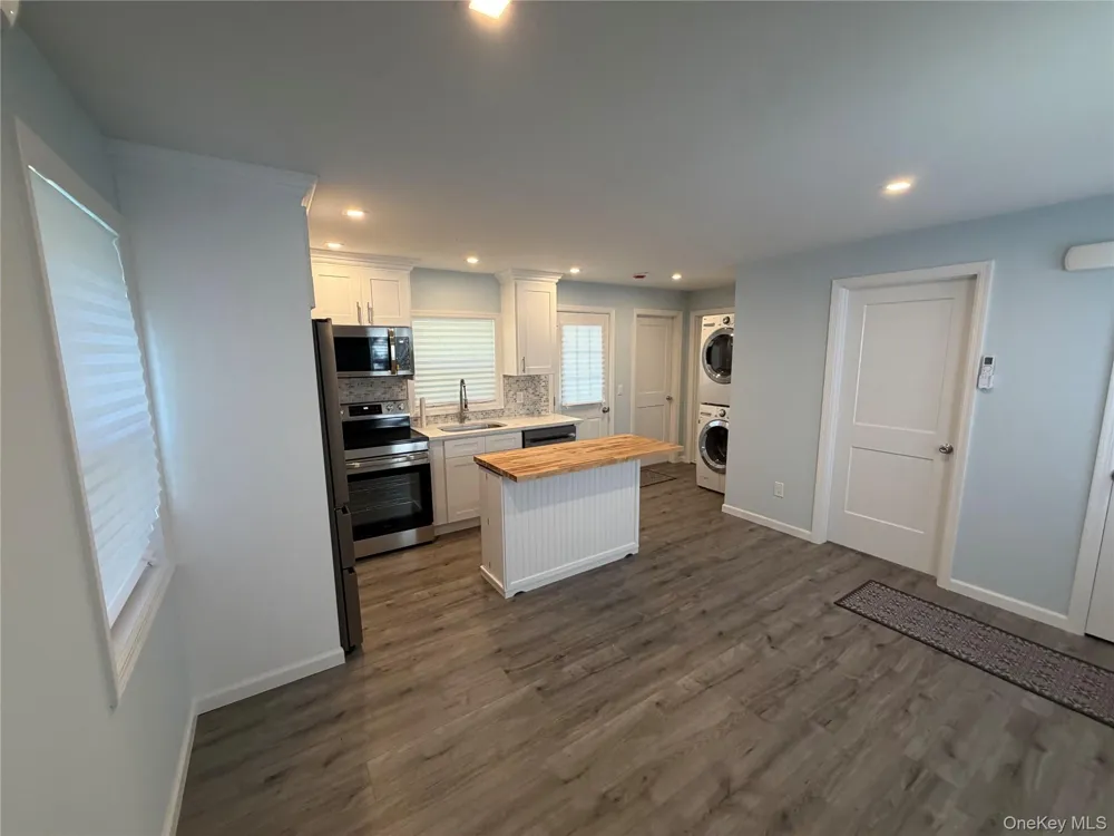 40 Fulton Avenue Mastic, NY 11950