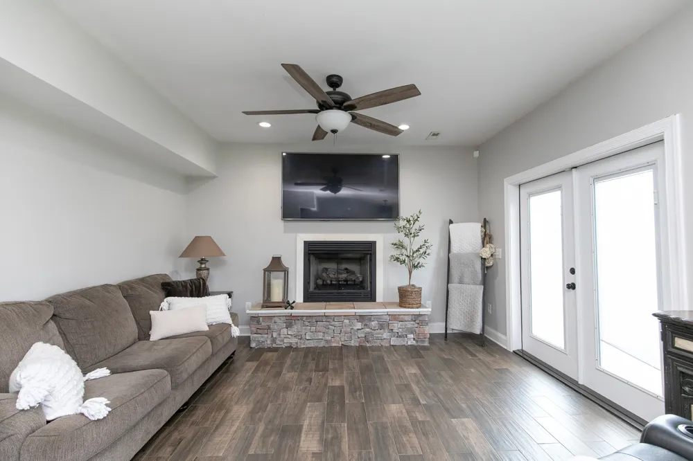 7144 Hall Rd Greenbrier, TN 37073
