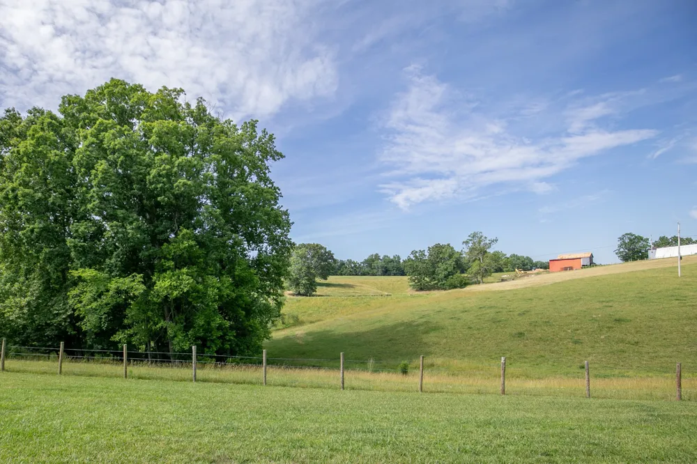 7144 Hall Rd Greenbrier, TN 37073