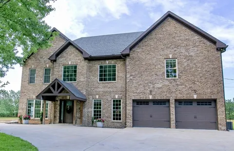 7144 Hall Rd