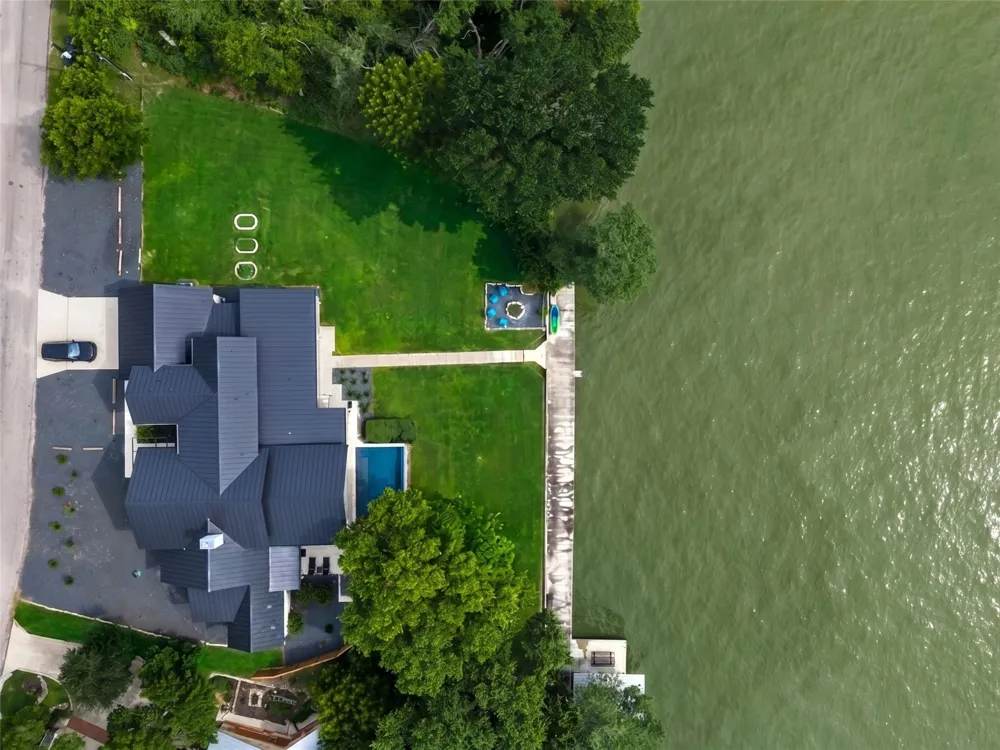 230 Turtle Lane Seguin, TX 78155
