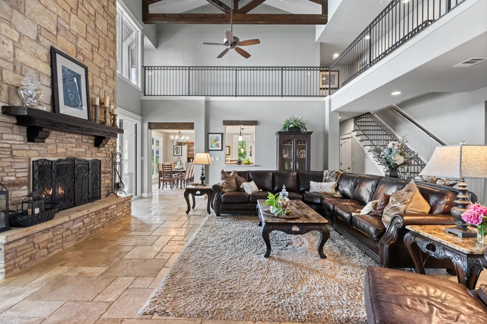 101 Palm Cove Buchanan Dam, TX 78609
