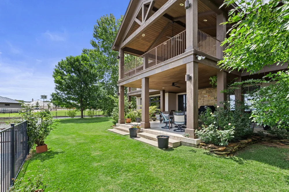 101 Palm Cove Buchanan Dam, TX 78609