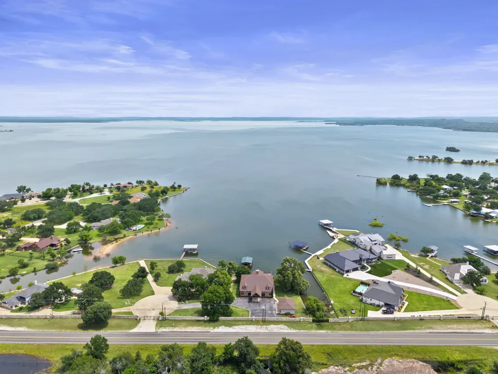 101 Palm Cove Buchanan Dam, TX 78609