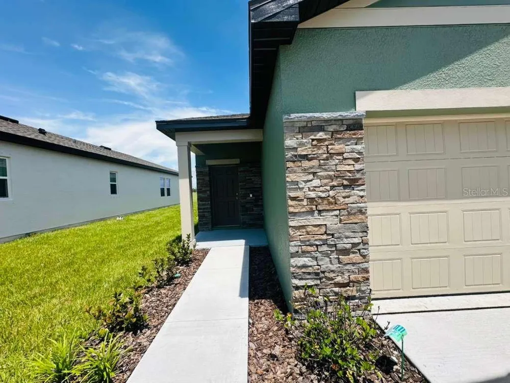 10473 CURVING CREEK LOOP Parrish, FL 34219