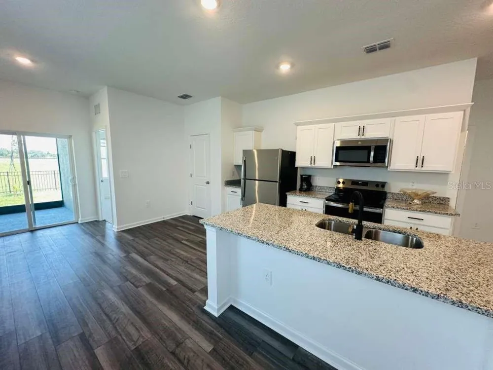10473 CURVING CREEK LOOP Parrish, FL 34219