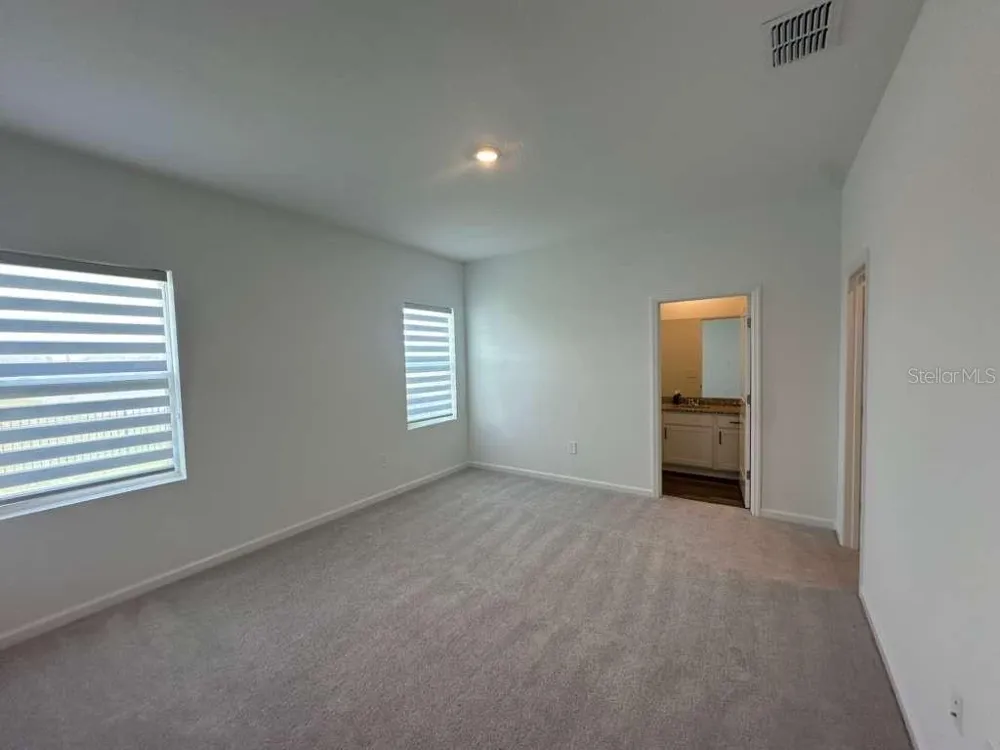 10473 CURVING CREEK LOOP Parrish, FL 34219