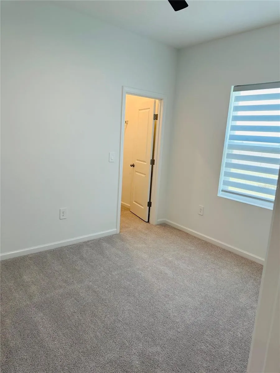 10473 CURVING CREEK LOOP Parrish, FL 34219