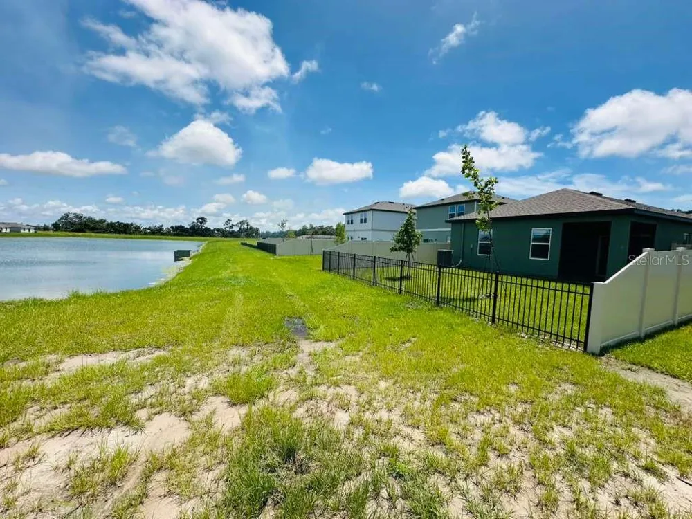 10473 CURVING CREEK LOOP Parrish, FL 34219