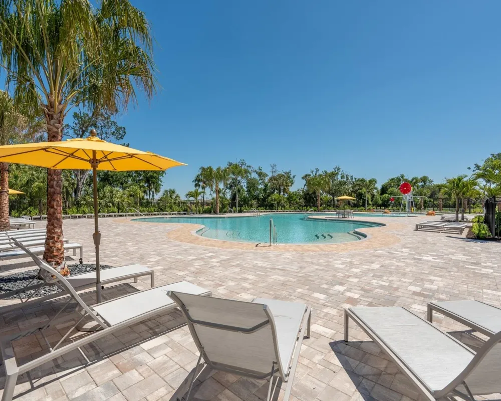10473 CURVING CREEK LOOP Parrish, FL 34219