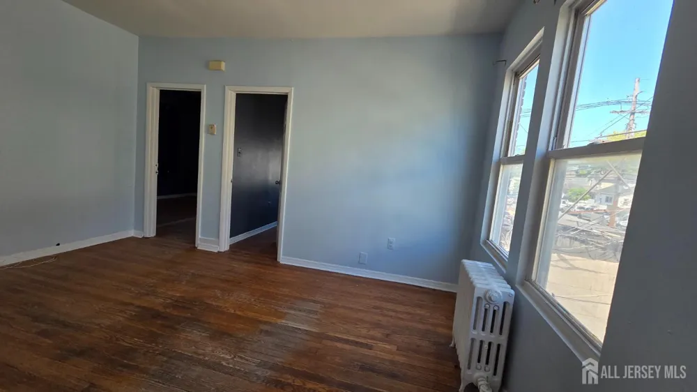 62 Georges Road New Brunswick, NJ 08901