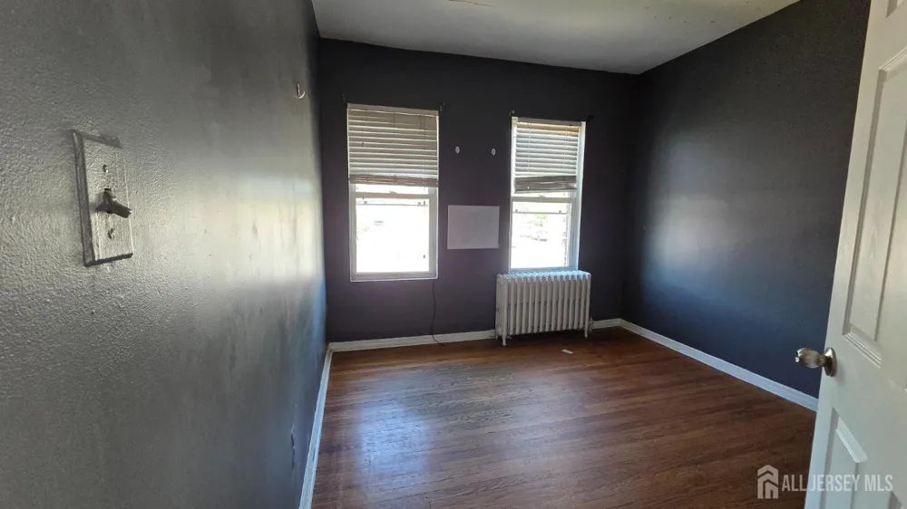 62 Georges Road New Brunswick, NJ 08901