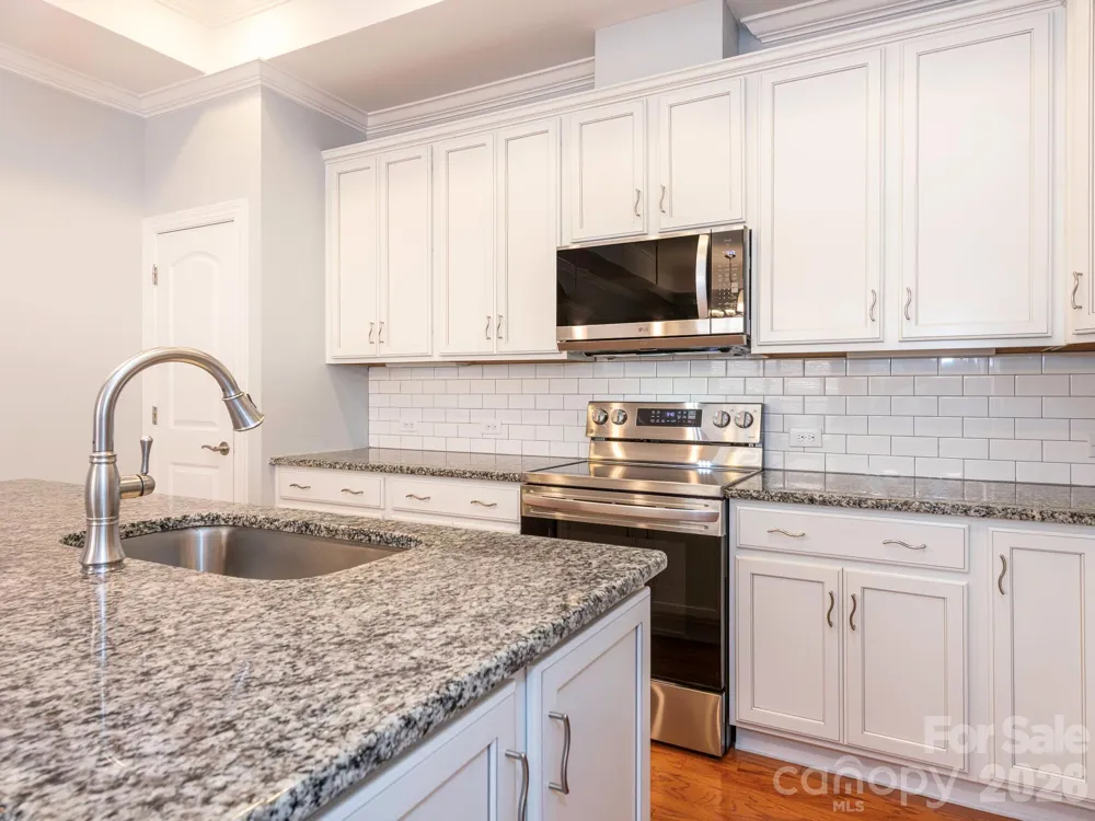 4534 Ideal Way Harrisburg, NC 28075