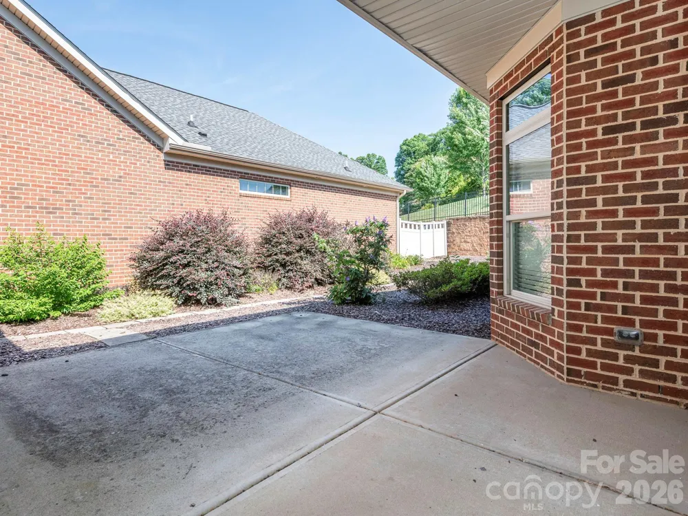 4534 Ideal Way Harrisburg, NC 28075