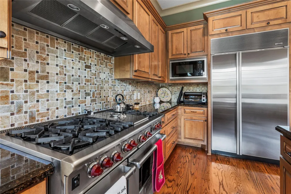 1332 Lake Pointe Parkway Sugar Land, TX 77478