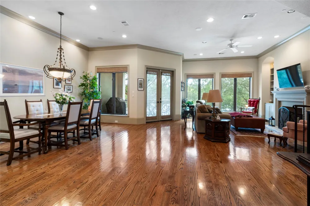 1332 Lake Pointe Parkway Sugar Land, TX 77478