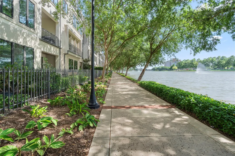 1332 Lake Pointe Parkway Sugar Land, TX 77478