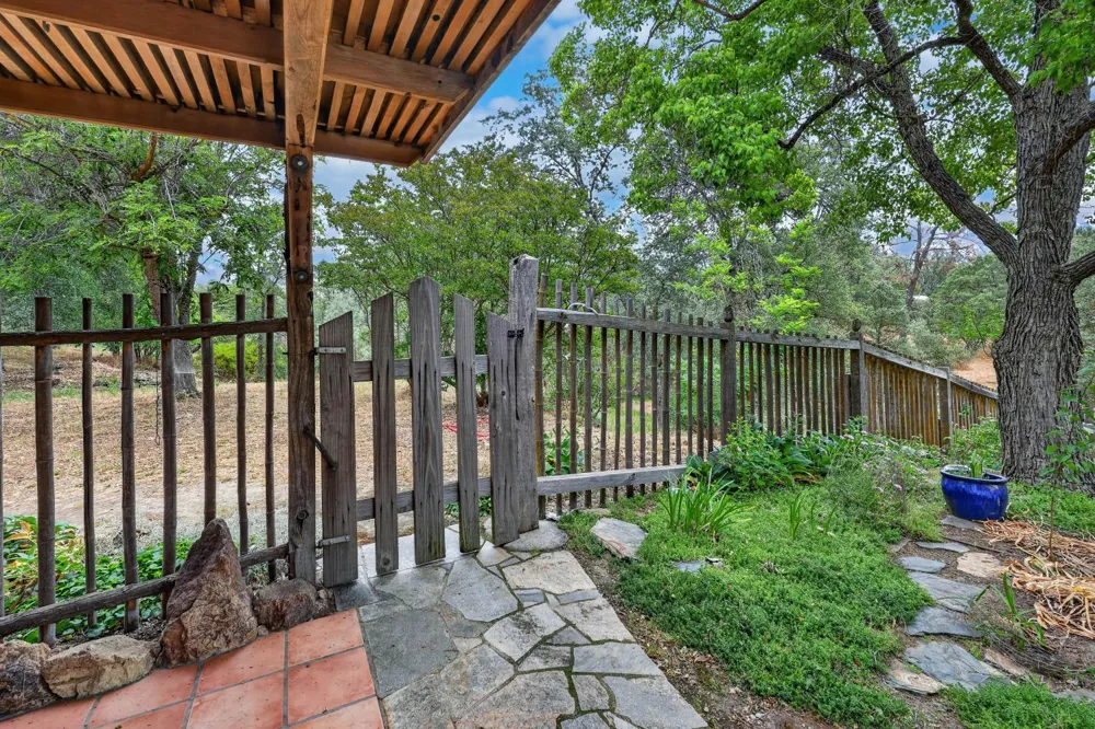 32115 Rock Hill Lane Auberry, CA 93602