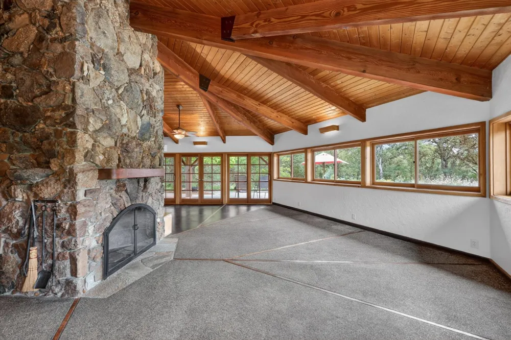 32115 Rock Hill Lane Auberry, CA 93602