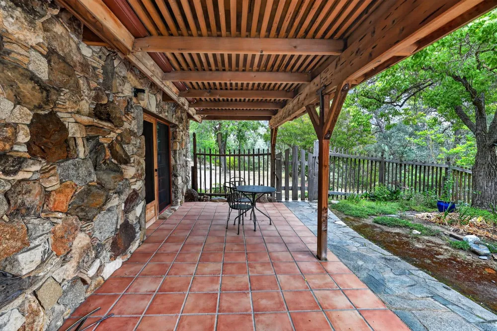32115 Rock Hill Lane Auberry, CA 93602