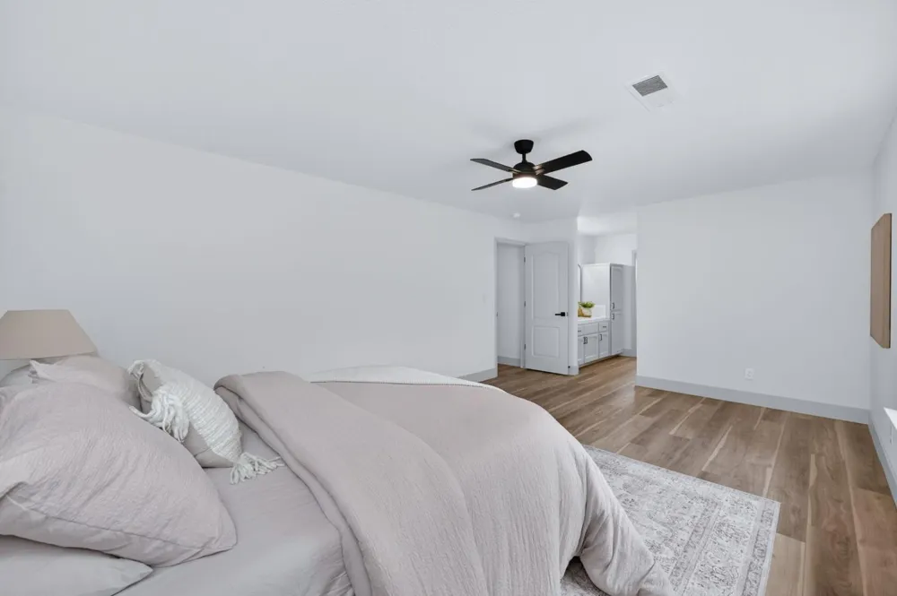 1418 Del Rey Avenue Sanger, CA 93657