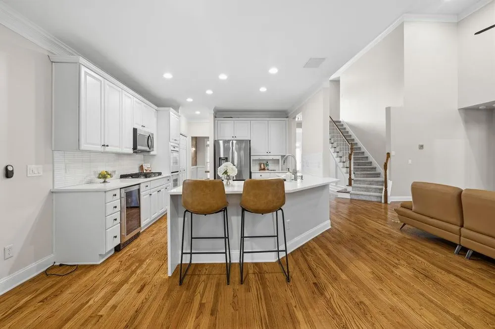 1318 Village Terrace Court Dunwoody, GA 30338