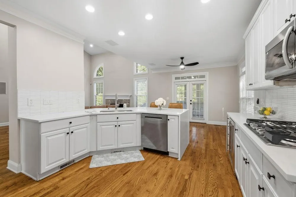 1318 Village Terrace Court Dunwoody, GA 30338