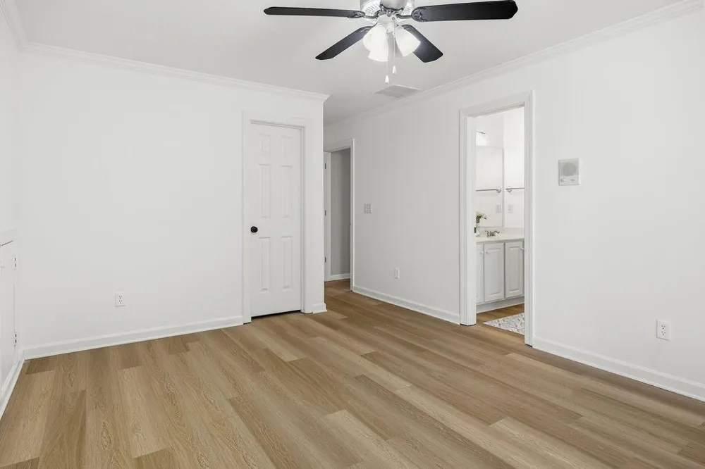 1318 Village Terrace Court Dunwoody, GA 30338