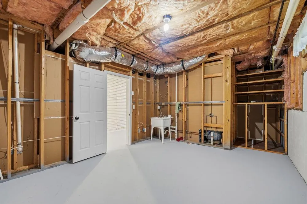 1318 Village Terrace Court Dunwoody, GA 30338