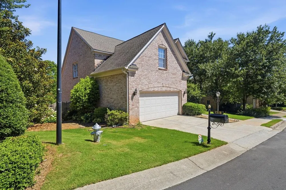 1318 Village Terrace Court Dunwoody, GA 30338